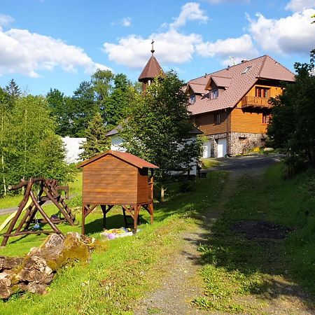 König-in Otel Hojsova Stráž Dış mekan fotoğraf
