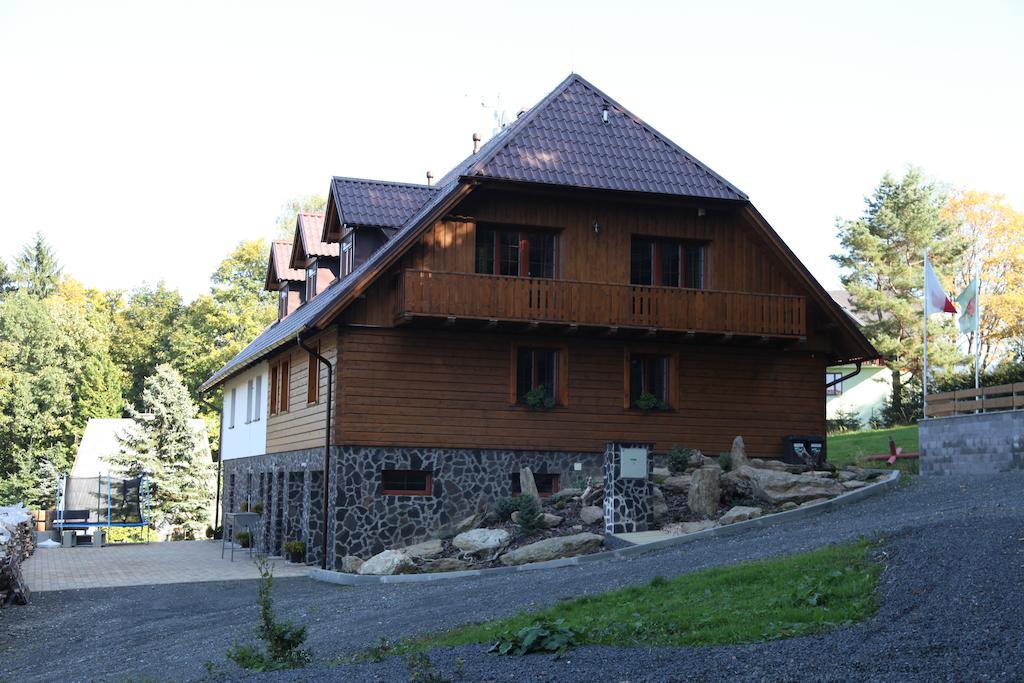 König-in Otel Hojsova Stráž Dış mekan fotoğraf