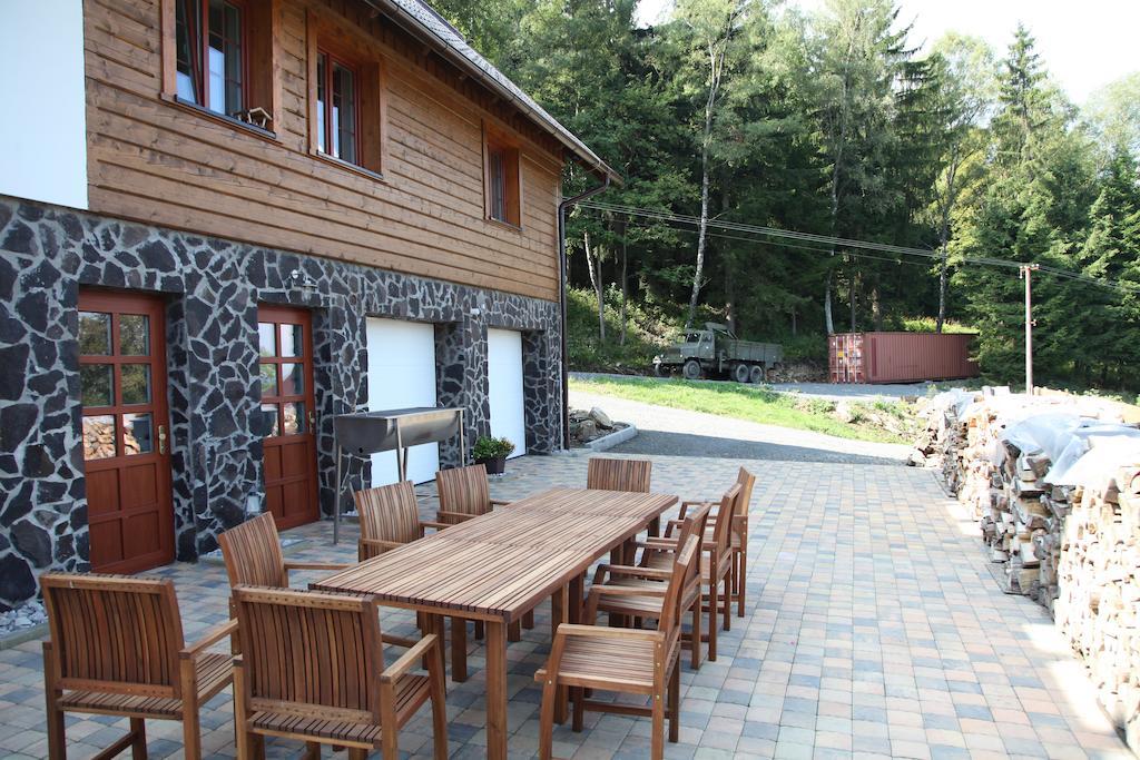 König-in Otel Hojsova Stráž Dış mekan fotoğraf